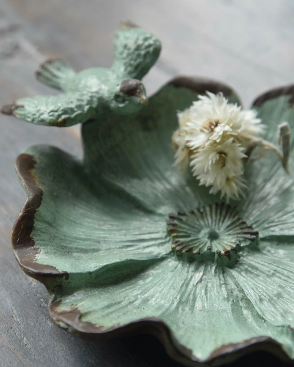 Bloemvorm Antiek Turkoois Schaaltje Met Vogeltje