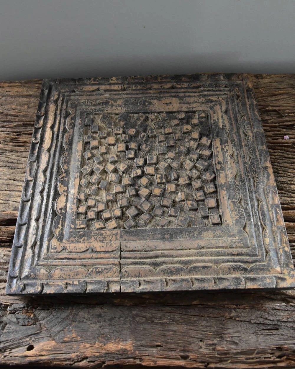 Grijs Houtsnijwerk Paneel Van Be-Uniq - Afbeelding 4