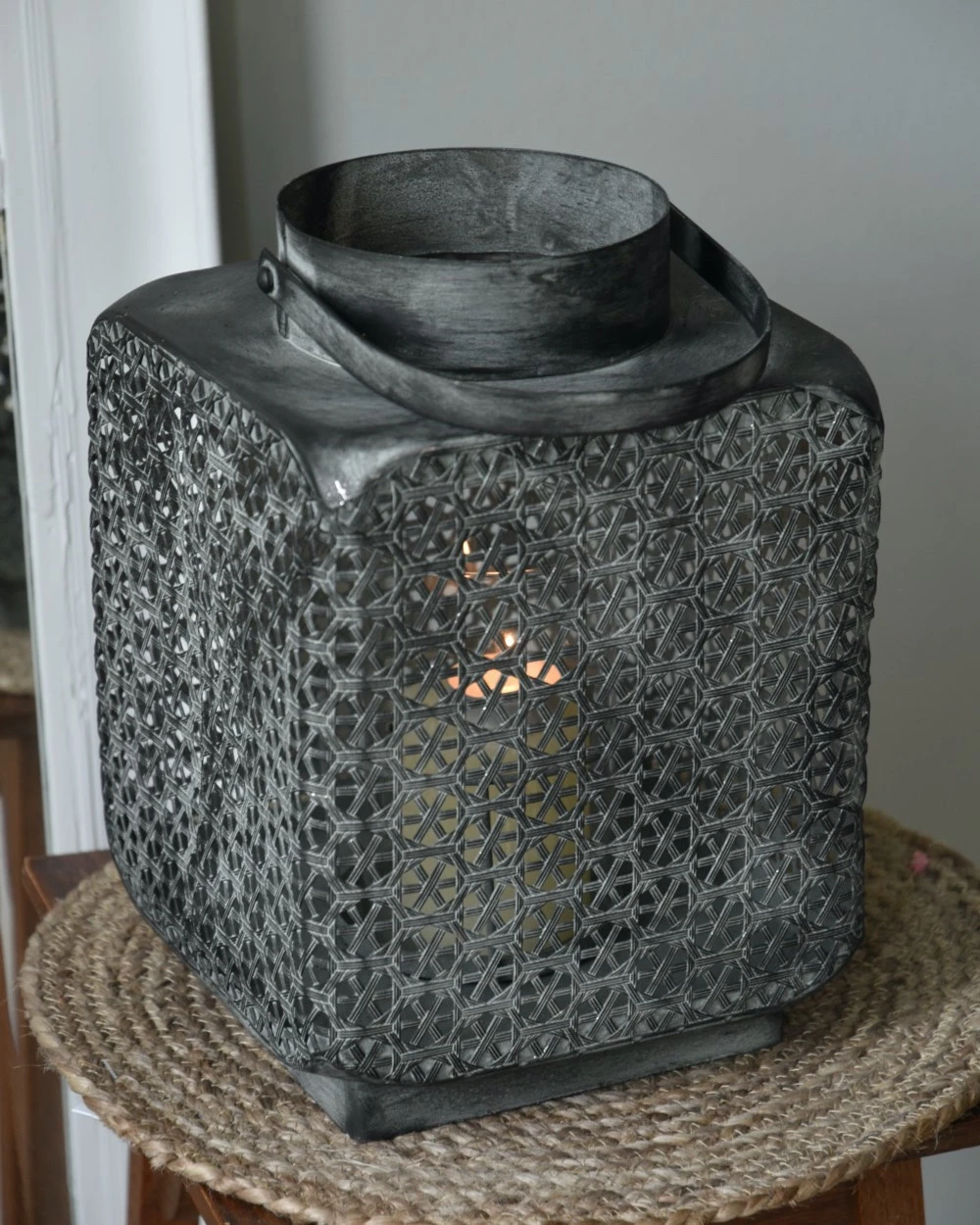 Groot Metalen Windlicht Met Weefpatroon En Hengsel, Vierkant - Afbeelding 6