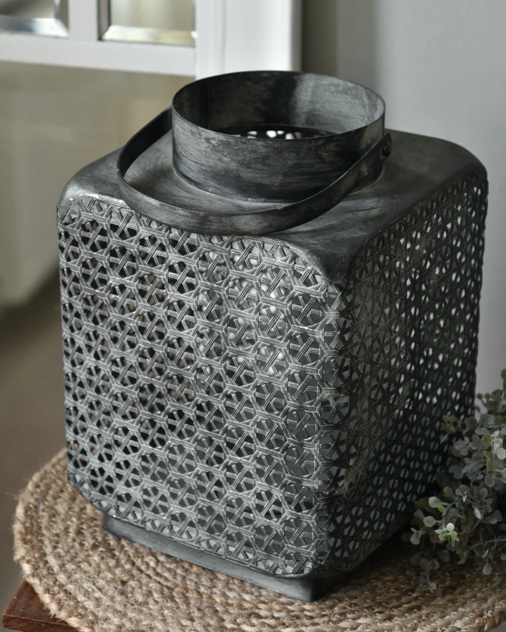 Groot Metalen Windlicht Met Weefpatroon En Hengsel, Vierkant