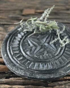 Handgemaakt Stenen Bord, IB Laursen