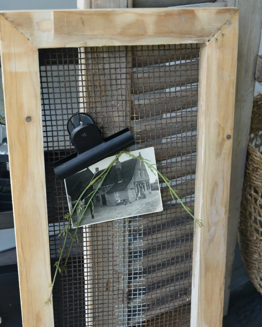 Herinnering Bord, Houten Lijst Met Stoer Dik Oud Gaas En Clip - Afbeelding 7