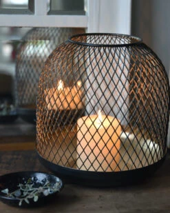 Metalen Windlicht Met Ruit-effect Zwart Met Goud Kleurig Binnenwerk