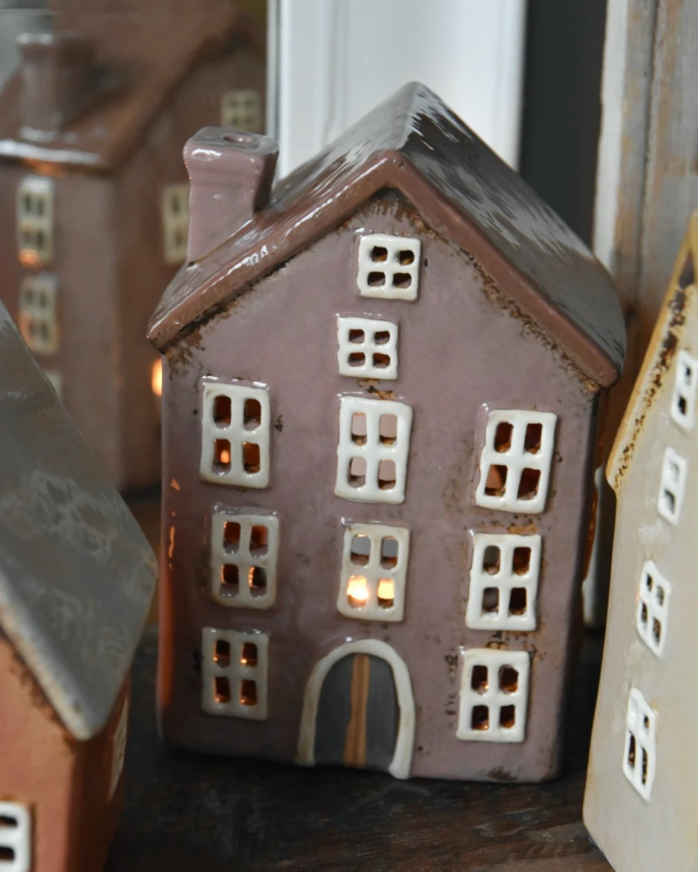 Pastel Lila Theelicht Huis Met Open Ramen Nyhavn, IB Laursen - Afbeelding 5