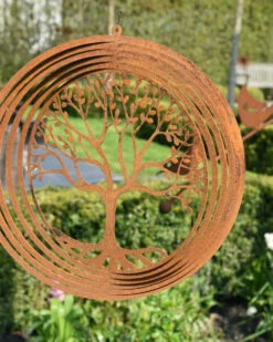 Ronde Ecoroest Windvanger Met Boom