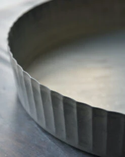 Ronde Zinken Schaal Met Hoge Schulp Rand, IB Laursen