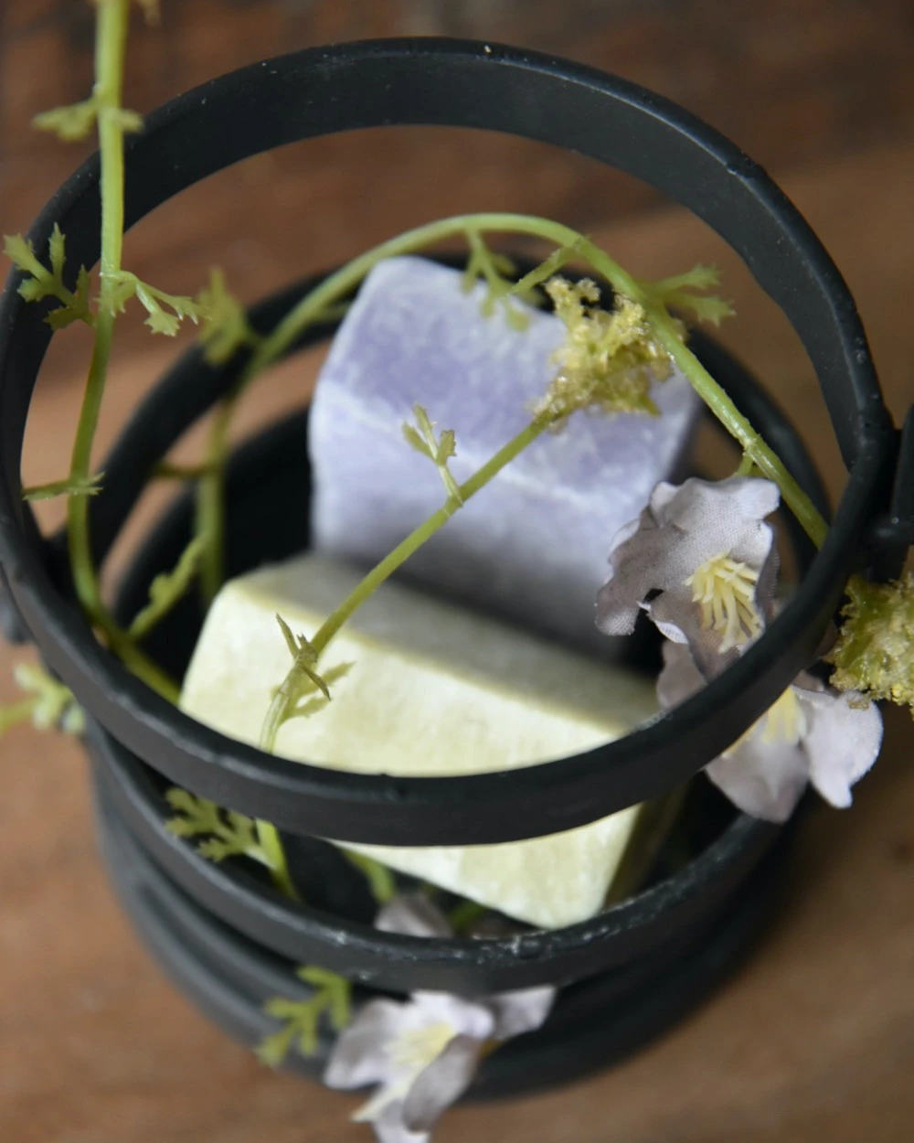 Zwarte Metalen Houder Met Amber Blokjes Lavendel En Jasmijn - Afbeelding 6